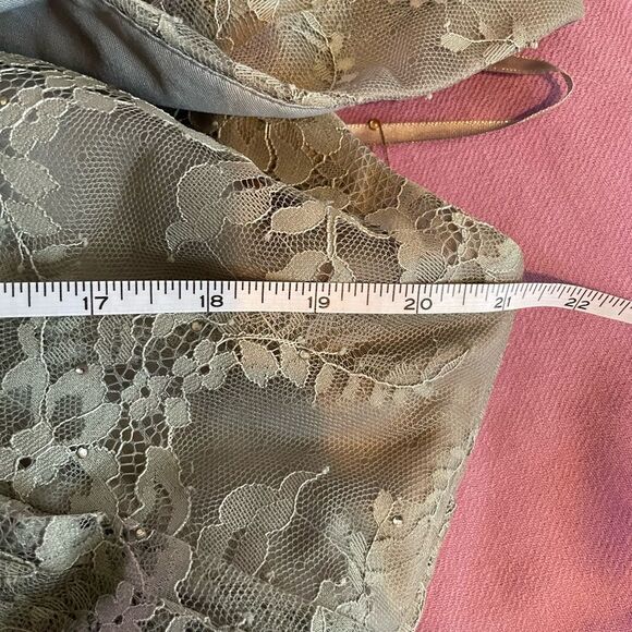 La Femme Platinum Colored Gown Size 16 - Picture 5 of 14